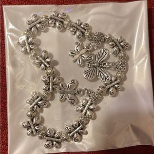 butterfly bracelet - metal nwot